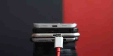 യുഎസ്ബി-സി ചാർജിങ് പോർട്ട് നിർബന്ധമാക്കാനൊരുങ്ങി ഇന്ത്യ