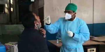 വിദേശത്തെ കൊവിഡ് വ്യാപനം:വിമാനത്താവളങ്ങിൽ പരിശോധന തുടങ്ങി കേന്ദ്രം,പൊതുഇടങ്ങളിൽ മാസ്ക് നിർബന്ധമാക്കിയേക്കും