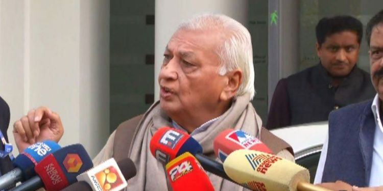 വിസിമാരുടെ വാദം കേള്‍ക്കും; അന്തിമ തീരുമാനം കോടതി വിധിക്കു ശേഷം: ഗവര്‍ണര്‍