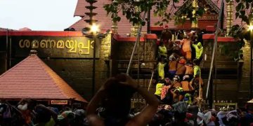 ദർശനം തേടിയെത്തിയത് ലക്ഷങ്ങൾ; മണ്ഡലകാല തീർത്ഥാടനം പൂർത്തിയാക്കി ശബരിമല നട ഇന്ന് അടയ്ക്കും