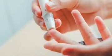 പ്രമേഹരോ​ഗികളുടെ ശ്രദ്ധയ്ക്ക്, രക്തത്തിലെ ഗ്ലൂക്കോസിന്റെ അളവ് നിയന്ത്രിക്കാൻ ശ്രദ്ധിക്കേണ്ടത്…