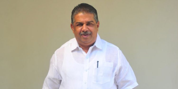 ‘സജി ചെറിയാനെതിരെ സിബിഐ അന്വേഷണം വേണം’: സർക്കാരിന് ഹൈക്കോടതി നോട്ടിസ്