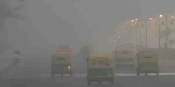 ഉത്തരേന്ത്യമൂടി മൂടല്‍ മഞ്ഞ്; നിരവധി വിമാനങ്ങള്‍ തിരിച്ച് വിട്ടു, ട്രെയിനുകള്‍ വൈകിയോടുന്നു