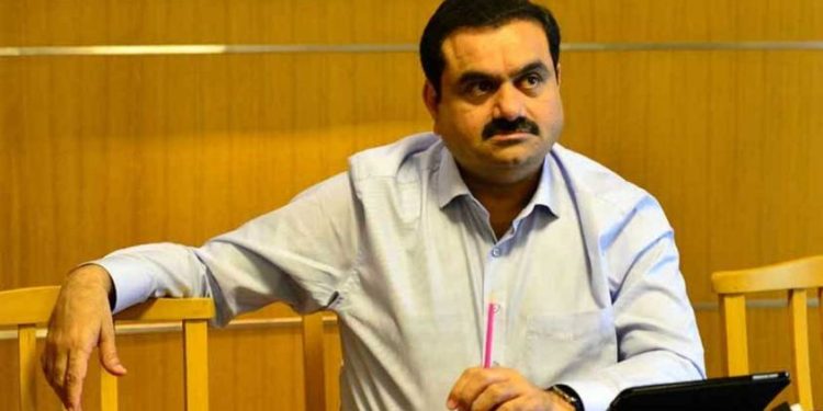ഒറ്റ ദിവസം അദാനിക്ക് നഷ്ടം 90,000 കോടി; റിപ്പോർട്ടിൽ ഉറച്ചുനിൽക്കുന്നെന്ന് ഹിൻഡൻബർഗ്