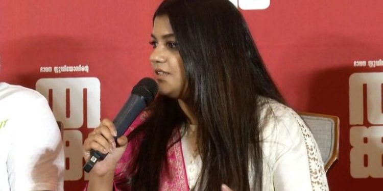 ‘തോളിൽ കയ്യിടാൻ വന്നപ്പോൾ കംഫർട്ടബിൾ ആയിരുന്നില്ല; വിദ്യാർഥികളെല്ലാം മാപ്പ് പറഞ്ഞു’