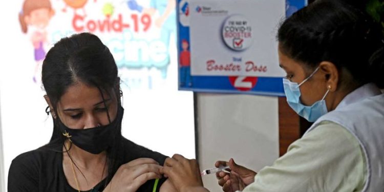 രണ്ടാം ബൂസ്റ്റർ ഡോസ് എടുക്കേണ്ടതില്ല; ‘ഒന്നാം ഡോസ് എല്ലാവർക്കും എത്തിക്കട്ടെ’