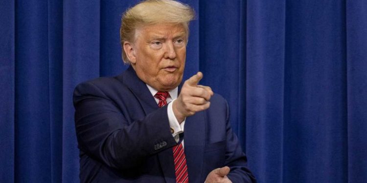 പരാതി കൊടുത്ത സ്ത്രീയെ കോടതിയിൽ ചീത്ത വിളിച്ച് ട്രംപ്