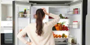 ഫ്രി‍ഡ്ജിലെ ദുർ​ഗന്ധം അകറ്റാൻ പരീക്ഷിക്കാം ഈ ഏഴ് വഴികള്‍…