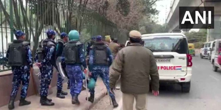 ഡോക്യുമെന്ററി പ്രദർശനം: ജാമിയ മിലിയ വിദ്യാർഥി നേതാക്കൾ തടവിൽ; വൻ പൊലീസ് സന്നാഹം