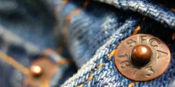 ജീന്‍സ് പോക്കറ്റിലെ ഈ ചെറിയ മെറ്റല്‍ സ്റ്റഡുകള്‍ എന്തിനാണെന്ന് അറിയാമോ? ഇതാ ഉത്തരം!