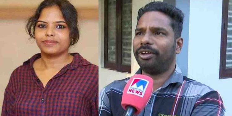 ‘കഴുത്തിലെ പാടുകള് നയനയുടെ നഖം കൊണ്ടതെന്ന് കള്ളം പറഞ്ഞു’: പൊലീസിനെതിരെ സഹോദരന്