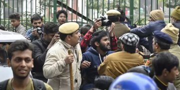 ജാമിഅയിൽ ഡോക്യുമെന്‍ററി ഇന്ന് പ്രദർശിപ്പിക്കില്ല; വിദ്യാർഥി നേതാക്കൾ കസ്റ്റഡിയിൽ, ഇന്‍റർനെറ്റും വൈദ്യുതിയും തടഞ്ഞു