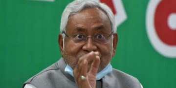 കൊല്ലത്ത്  യുവാവിനെ വീട്ടിൽ കയറി കുത്തിക്കൊന്നു, അയൽവാസിയായ പ്രതി പിടിയിൽ