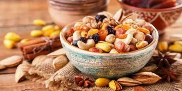 തണുപ്പുകാലത്ത് ഡയറ്റില്‍ ഉള്‍പ്പെടുത്താം നട്സ്; അറിയാം ഗുണങ്ങള്‍…