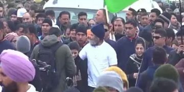 ഭാരത് ജോഡോ യാത്രയിൽ മെഹ്ബൂബ മുഫ്തിയും; പുൽവാമയിൽ ആദരമർപ്പിച്ച് രാഹുൽ