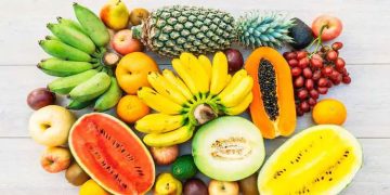 തിളക്കമുള്ള ചർമ്മം സ്വന്തമാക്കാൻ ഈ പഴം മികച്ചത്