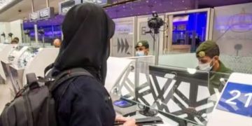 സൗദിയിലേക്ക് വിമാന ടിക്കറ്റിനൊപ്പം സന്ദർശന വിസയും സൗജന്യമായി നൽകിത്തുടങ്ങി