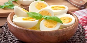 ചായയും മുട്ടയും ഒരുമിച്ച് കഴിക്കേണ്ട, കാരണം അറിയാം; മുട്ടയ്ക്കൊപ്പം കഴിക്കരുതാത്ത ചില ഭക്ഷണങ്ങളും