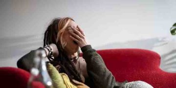 ഈ ലക്ഷണങ്ങളുണ്ടെങ്കിൽ സൂക്ഷിക്കുക, രക്തത്തിലെ പഞ്ചസാരയുടെ അളവ് വർദ്ധിച്ചതിന്റെയാകാം