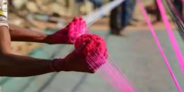 പട്ടത്തിന്റെ ചരട് കഴുത്തിൽ കുരുങ്ങി നാലുവയസ്സുകാരിക്ക് ​ഗുരുതര പരിക്ക്; അച്ഛനൊപ്പം ബൈക്കിൽ സഞ്ചരിക്കവേ അപകടം