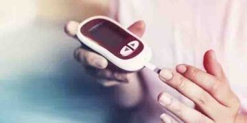 പ്രമേഹം ; തണുപ്പ്കാലത്ത് രക്തത്തിലെ പഞ്ചസാരയുടെ അളവ് നിയന്ത്രിക്കാൻ ഏഴ് മാർ​ഗങ്ങൾ