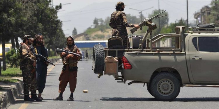 മോഷണക്കുറ്റത്തിന് പ്രാകൃതശിക്ഷ: പൊതുസ്ഥലത്ത് 4 പേരുടെ കൈ വെട്ടി താലിബാൻ