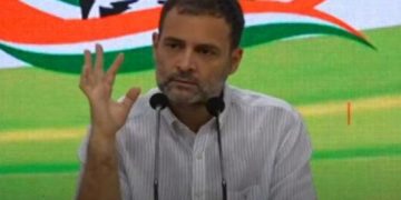 ദിഗ്‌വിജയ്‌ സിങ് പറഞ്ഞത്‌ വിഡ്‌ഢിത്തം: രാഹുൽ ഗാന്ധി