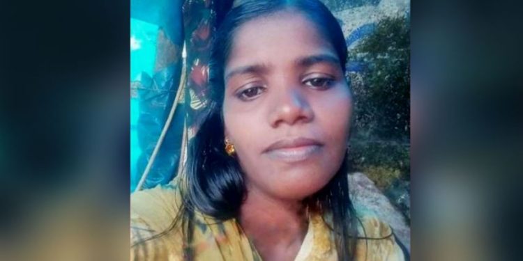 റെയില്‍വേ കെട്ടിടത്തില്‍ യുവതിയുടെ പൂർണനഗ്ന മൃതദേഹം; കൊലപാതകമെന്ന് സംശയം