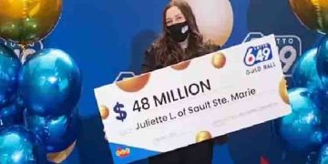 18 -കാരി പിറന്നാൾ ദിനത്തിൽ എടുത്ത ലോട്ടറി അടിച്ചു, കിട്ടിയത് 290 കോടി, വാങ്ങിയത് അഞ്ച് മെഴ്സിഡസ് കാർ, വിമാനം