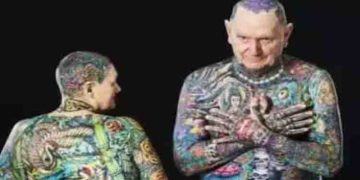 2000 മണിക്കൂർ ഇരുന്നു, ശരീരമാസകലം ടാറ്റൂ ചെയ്ത് ദമ്പതികൾ