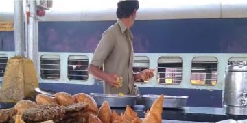 പഴം പൊരിക്ക് 20, ഊണിന് 95; റെയിൽവേ സ്റ്റേഷനിലെ ഭക്ഷണം ഇനി പൊള്ളും