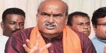 ‘വാലന്റൈൻ‍സ് ദിനത്തിന്റെ മറവിലുള്ള സെക്സും മയക്കുമരുന്നും അവസാനിപ്പിക്കും’; മുന്നറിയിപ്പുമായി ശ്രീരാമസേന തലവൻ