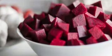 രക്തത്തിലെ പഞ്ചസാരയുടെ അളവ് കുറയ്ക്കാന്‍ ബീറ്റ്റൂട്ട്; അറിയാം മറ്റ് ഗുണങ്ങള്‍…