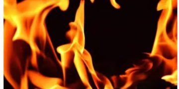 പേൾ ടവർ ബി5 ഫ്ലാറ്റ്, 25 നില കെട്ടിടത്തിൽ തീപിടിത്തം; മലയാളികൾ അടക്കം നൂറുകണക്കിന് കുടുംബങ്ങൾ, ഒഴിപ്പിക്കുന്നു