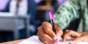 സഹോദരങ്ങളുടെ ശാരീരികബന്ധത്തെക്കുറിച്ച് ഉപന്യാസം; പാക്ക് സർവകലാശാല വിവാദത്തിൽ