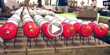 ടെസ്റ്റ് ക്രിക്കറ്റ് പൂര്‍ണമായും പിങ്ക് പന്തിലാകുമോ? ചരിത്ര മാറ്റത്തിന് പന്തെടുത്ത് ഡ്യൂക്‌സ്