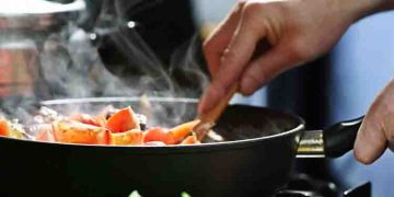 നിങ്ങള്‍ക്ക് വേണ്ടി നിങ്ങള്‍ തന്നെ പാചകം ചെയ്യാറാണോ പതിവ്?