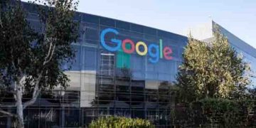 ഇരിപ്പിടമില്ല, ജീവനക്കാർ സീറ്റ് ഷെയർ ചെയ്യണമെന്ന് ​ഗൂ​ഗിൾ