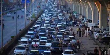 പാക്കിസ്ഥാനില്‍ വാഹനവില ഭീകരമായി കുതിച്ചുയരുന്നു, കാരണം ഇതാണ്!