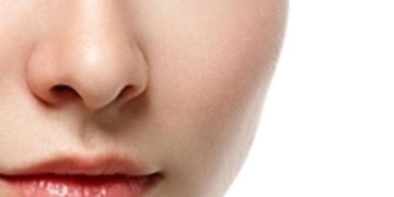 മൂക്കിന് ശസ്ത്രക്രിയ നടത്തിയതിന് പിന്നാലെ യുവതി മരിച്ചു