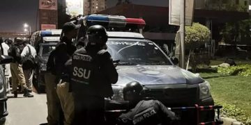 കറാച്ചി പൊലീസ് ആസ്ഥാനത്ത് ഭീകരാക്രമണം; മൂന്ന് ഭീകരരെ വധിച്ചു