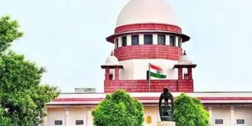 നിര്‍ബന്ധിച്ച് ഗര്‍ഭപാത്രം നീക്കം ചെയ്യുന്നതിനെതിരായ ഹർജിയിൽ കേന്ദ്രനിലപാട് തേടി സുപ്രീംകോടതി