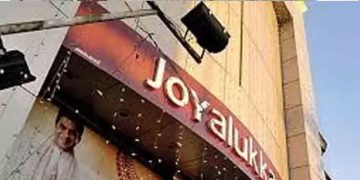 ജോയ് ആലുക്കാസിന്റെ ഷോറൂമുകളിൽ ഇ.ഡി റെയ്ഡ്; 305 കോടിയുടെ സ്വത്തുക്കൾ കണ്ടുകെട്ടി