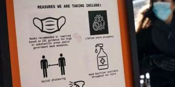 മൂന്ന് വർഷമായി മാസ്ക് നിർബന്ധം; ഒടുവിൽ ഉത്തരവ് പിൻവലിച്ച് ഹോങ്കോങ്