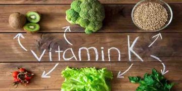 വിറ്റാമിൻ കെ അടങ്ങിയ ഭക്ഷണങ്ങൾ കഴിക്കണമെന്ന് പറയുന്നതിന്റെ കാരണങ്ങൾ