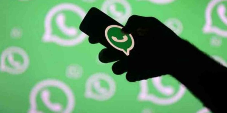 പാർട്ടി ഗ്രൂപ്പിൽ അശ്ലീല സന്ദേശമയച്ച് പെരിയ കേസ് പ്രതിയായ സിപിഎം ലോക്കൽ സെക്രട്ടറി