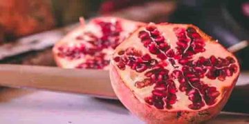 ദിവസവും മൂന്ന് മാതളം കഴിച്ചുനോക്കൂ; എന്താണ് ഇതിന്‍റെ ഗുണം എന്നല്ലേ, അറിയാം…