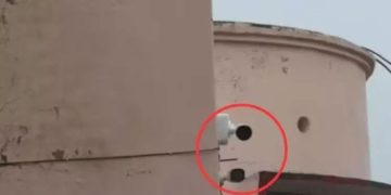 കോളജിലെ വാട്ടർ ടാപ്പ് മോഷ്ടാവിനെ പിടിക്കാൻ ടോയ്‍ലറ്റിലേക്ക് തിരിച്ച് സി.സി.ടി.വി കാമറ; പ്രതിഷേധവുമായി വിദ്യാർഥികൾ