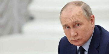 ‘നിക്ഷേപം കണ്ടെത്താനായില്ലെങ്കിൽ റഷ്യ പാപ്പരാകും; ഇനി ഏഷ്യയ്‌ക്കൊപ്പം നിൽക്കണം’