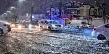 കാലാവസ്ഥ പ്രതികൂലമാകുമെന്ന് മുന്നറിയിപ്പ്; സൗദി അറേബ്യയുടെ വിവിധ ഭാഗങ്ങളില്‍ സ്‍കൂളുകള്‍ക്ക് അവധി